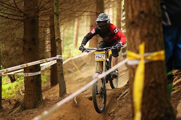 Team Tredz rider Lindsay in action in round of the championships